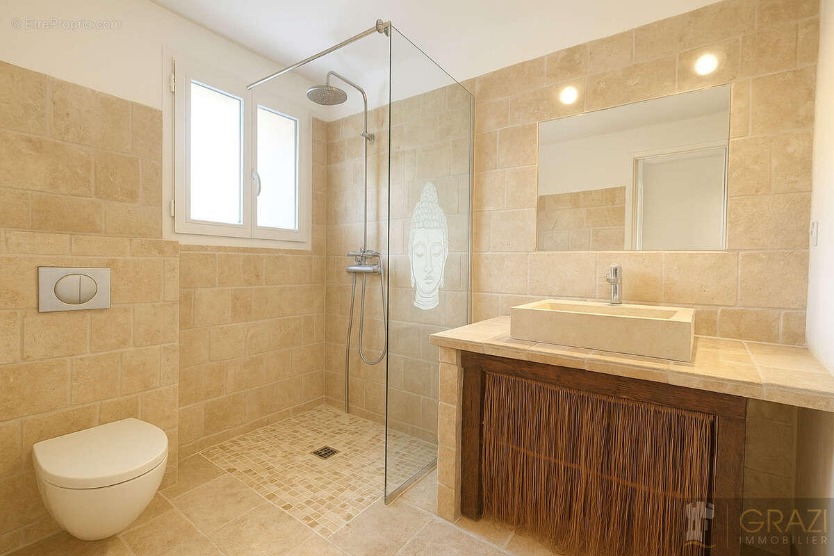 Appartement à SIX-FOURS-LES-PLAGES