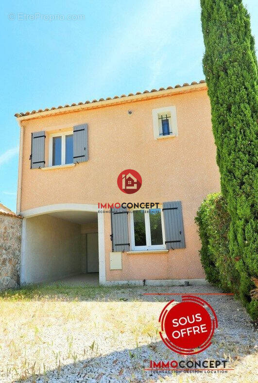 Maison à LAUDUN-L'ARDOISE
