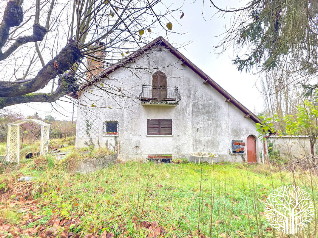 Maison  avec fort potentiel et terrain divisible à noisy-sur-école - photo 5