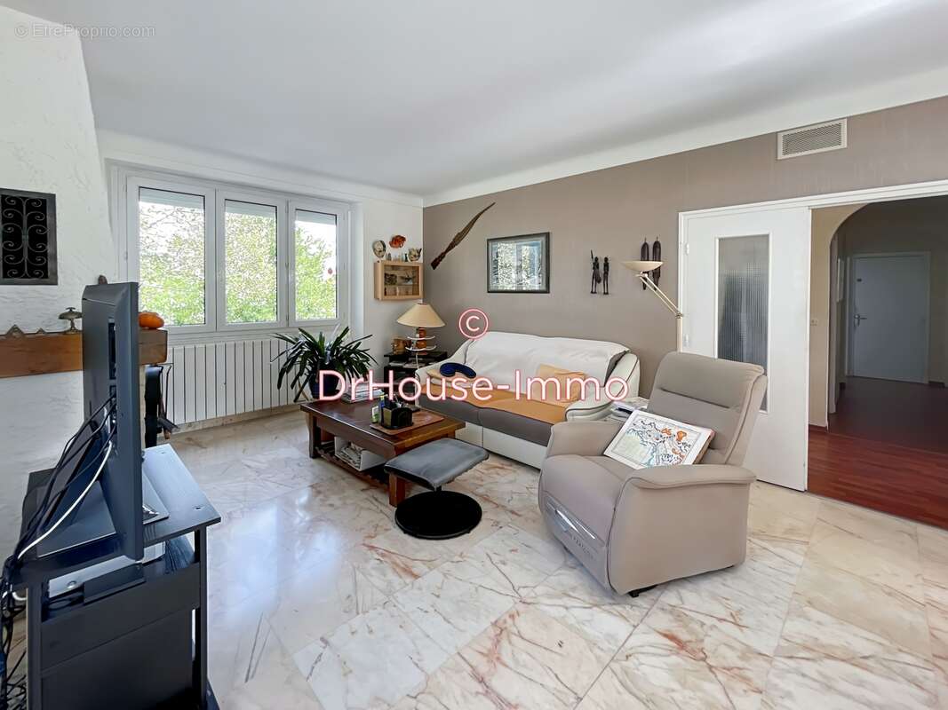 Maison à SAINT-CERE