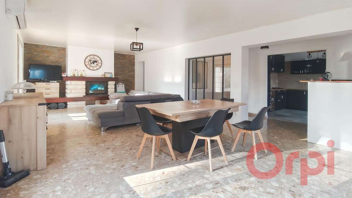 Habitation de 145m²+ dépendance de 55m² + espace modulable de 145m² - photo 6