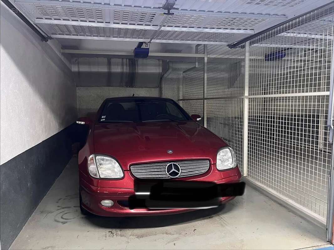 Parking à PARIS-6E