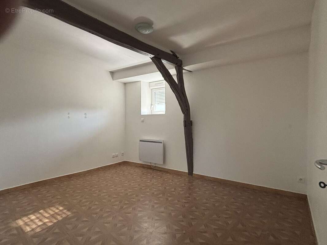 Appartement 67 m² à Doue-La-Fontaine  - photo 4