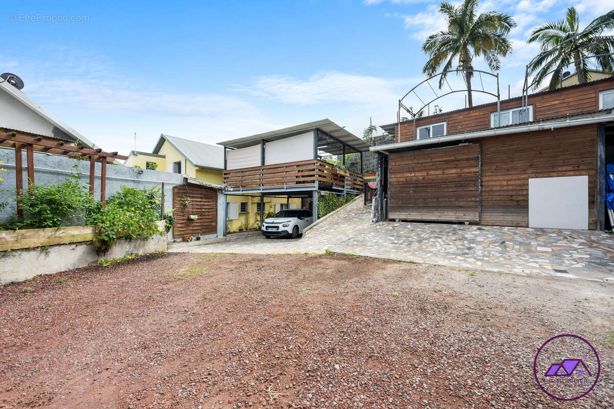 Maison à SAINT-DENIS