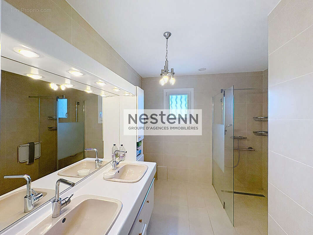 Maison à LA CHAPELLE-SUR-ERDRE