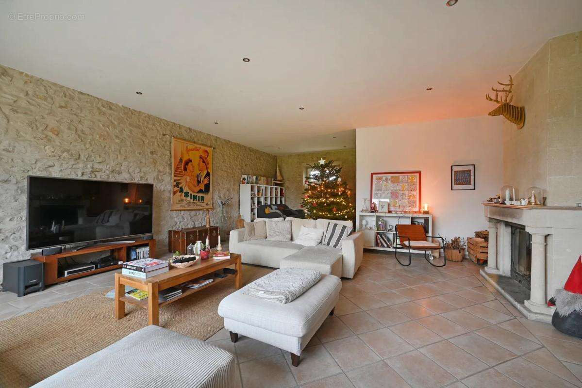 Maison à CHATEAURENARD