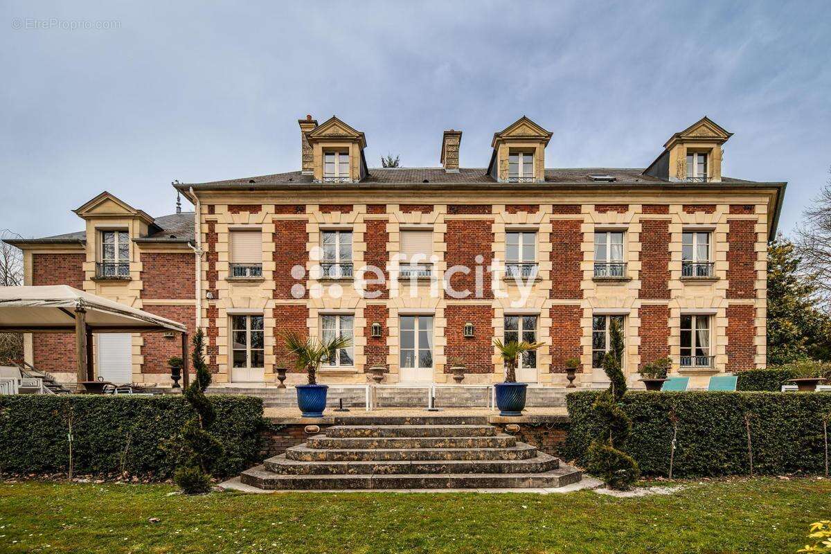 Maison 481 m² à Gouvieux  - photo 2