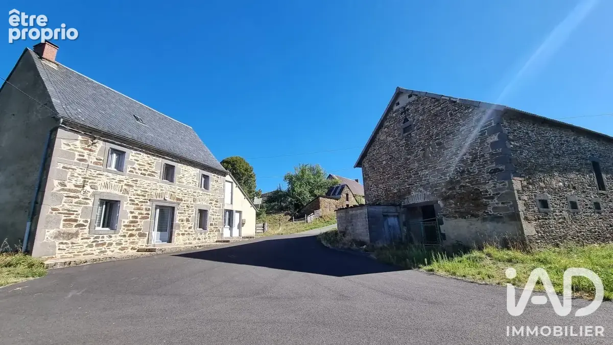 Photo 1 - Maison à BRIFFONS