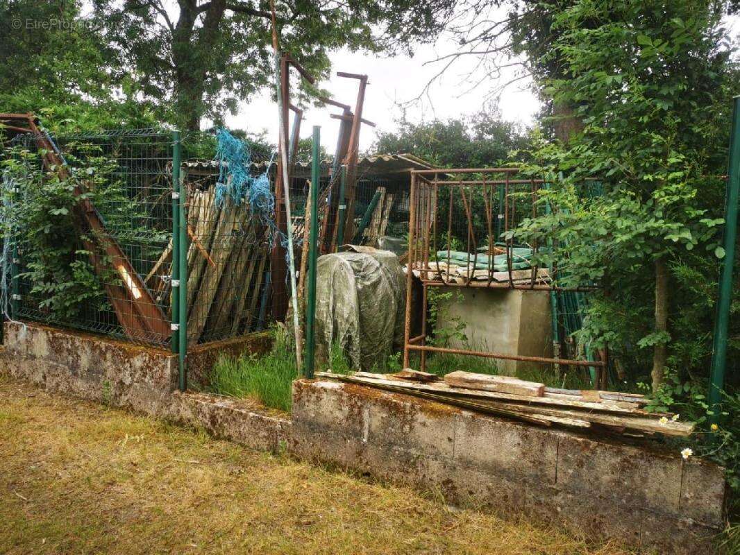 Terrain à TALMONT-SAINT-HILAIRE