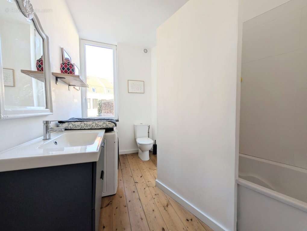 Maison à LA MADELEINE