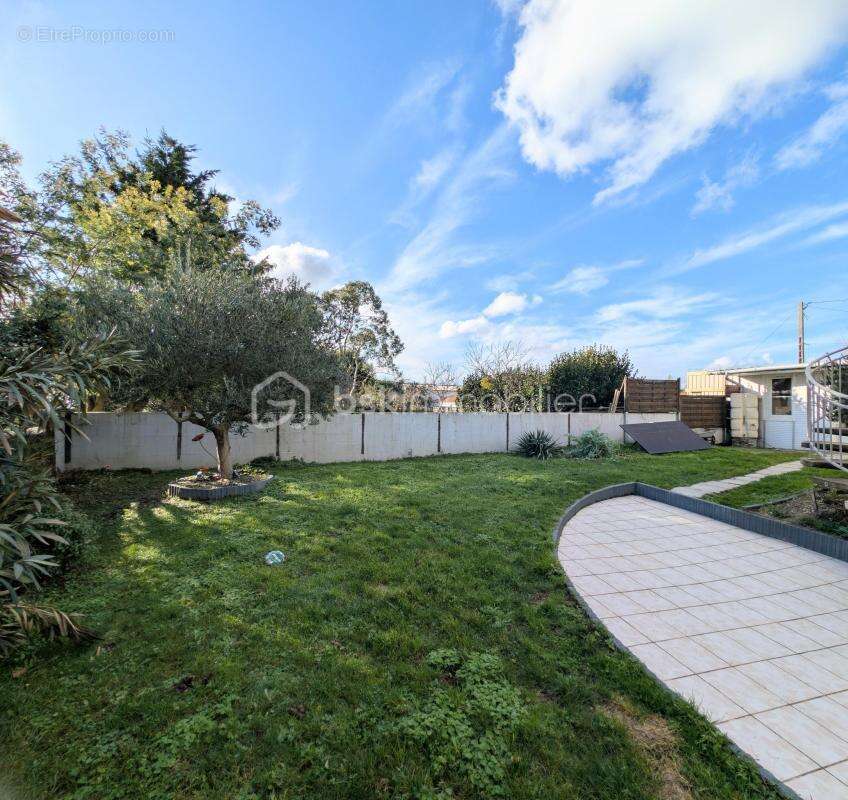 Maison à LE LOROUX-BOTTEREAU