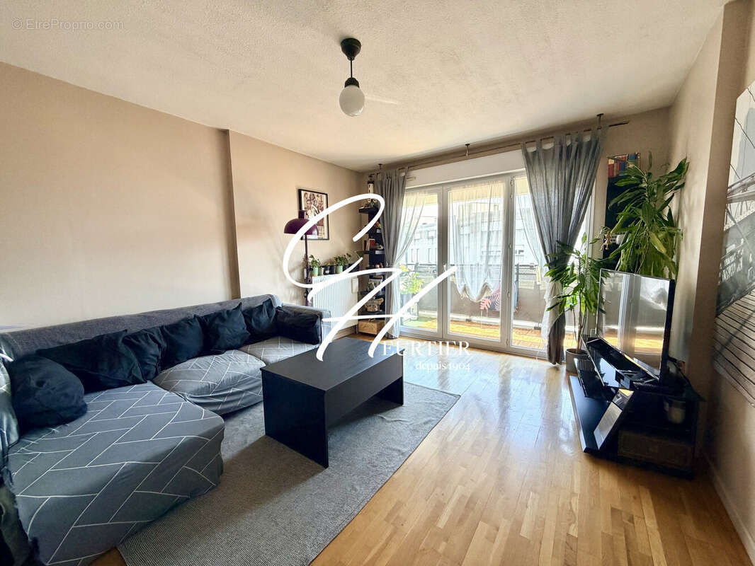 Appartement à ECHIROLLES