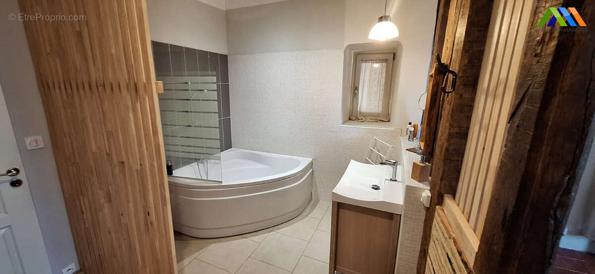 Maison 428 m² à Auch  - photo 8