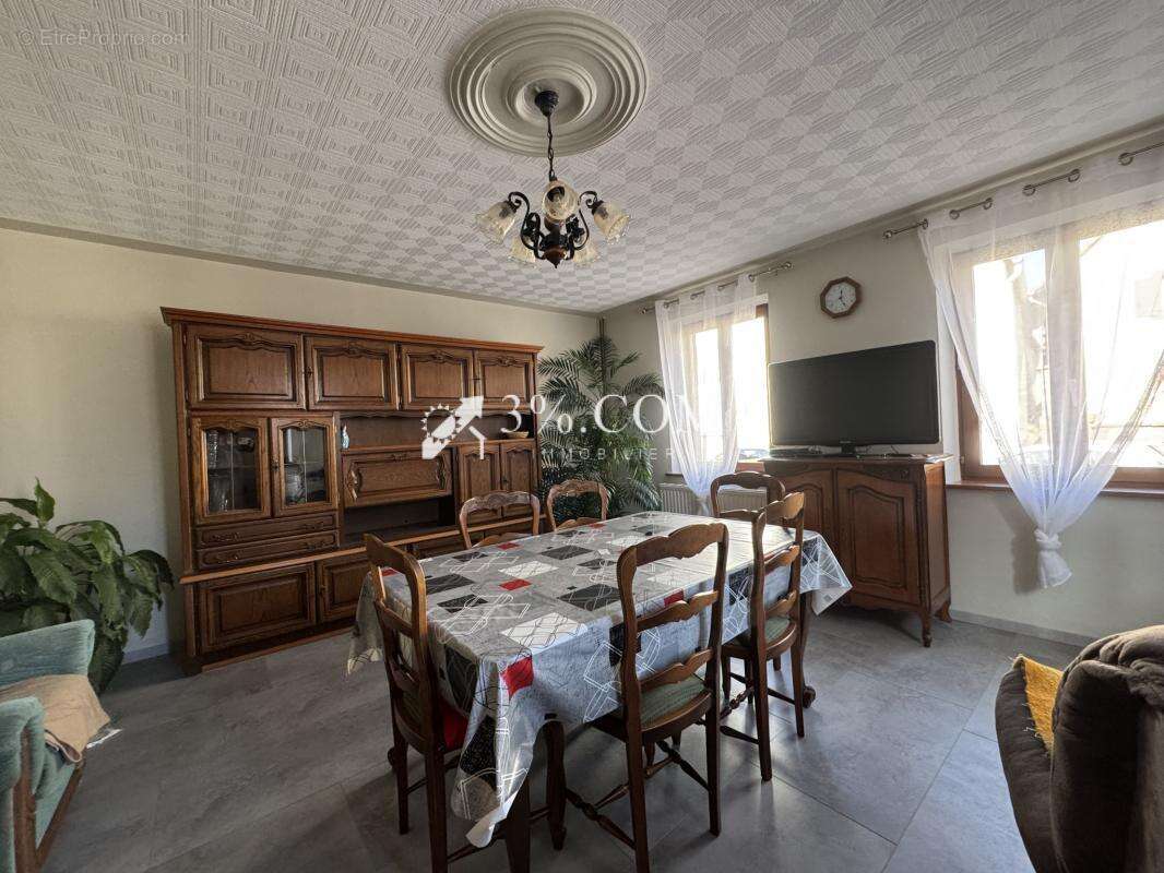 Maison à DOSSENHEIM-SUR-ZINSEL