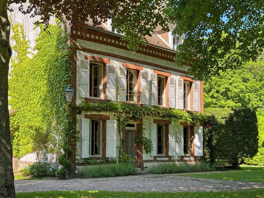 Une propriété d’exception avec dépendance sur une presqu'île aux portes de Paris - photo 7