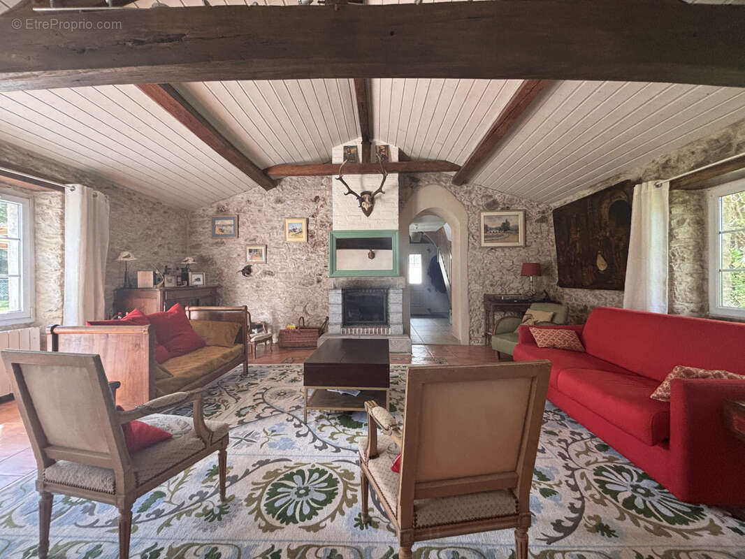 Maison à FROSSAY