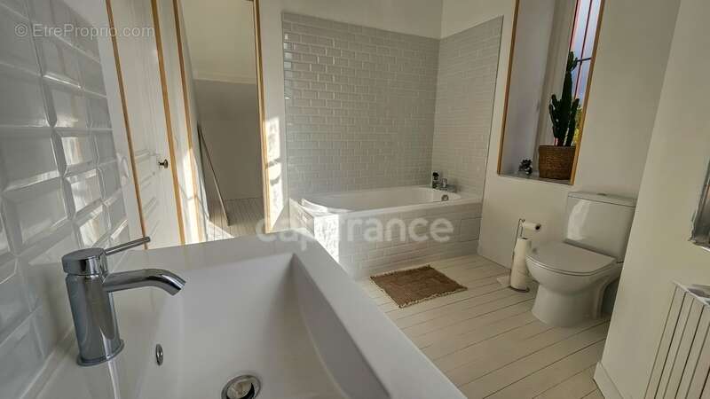 Maison à MORIGNY-CHAMPIGNY