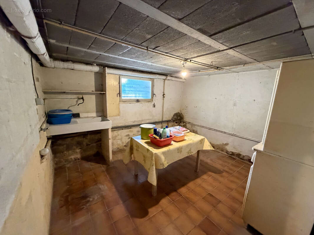 Maison 2 chambres + garage - dependance - terrain - photo 25