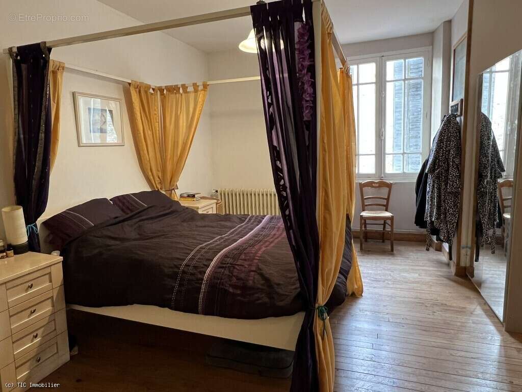 Maison à VILLEFAGNAN