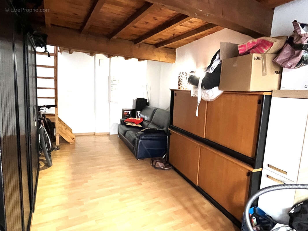 Appartement à MALVIES