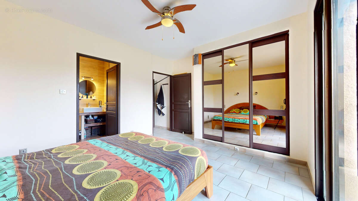 Maison à LA TOUR-DU-CRIEU