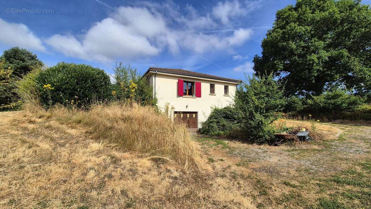 Maison 107 m² à Limoges  - photo 2