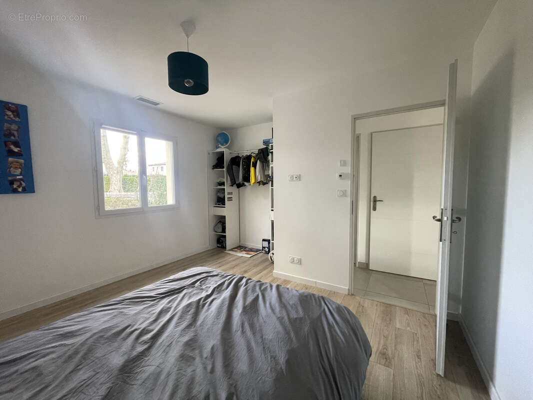 Maison à SAINT-FELIX-DE-LODEZ