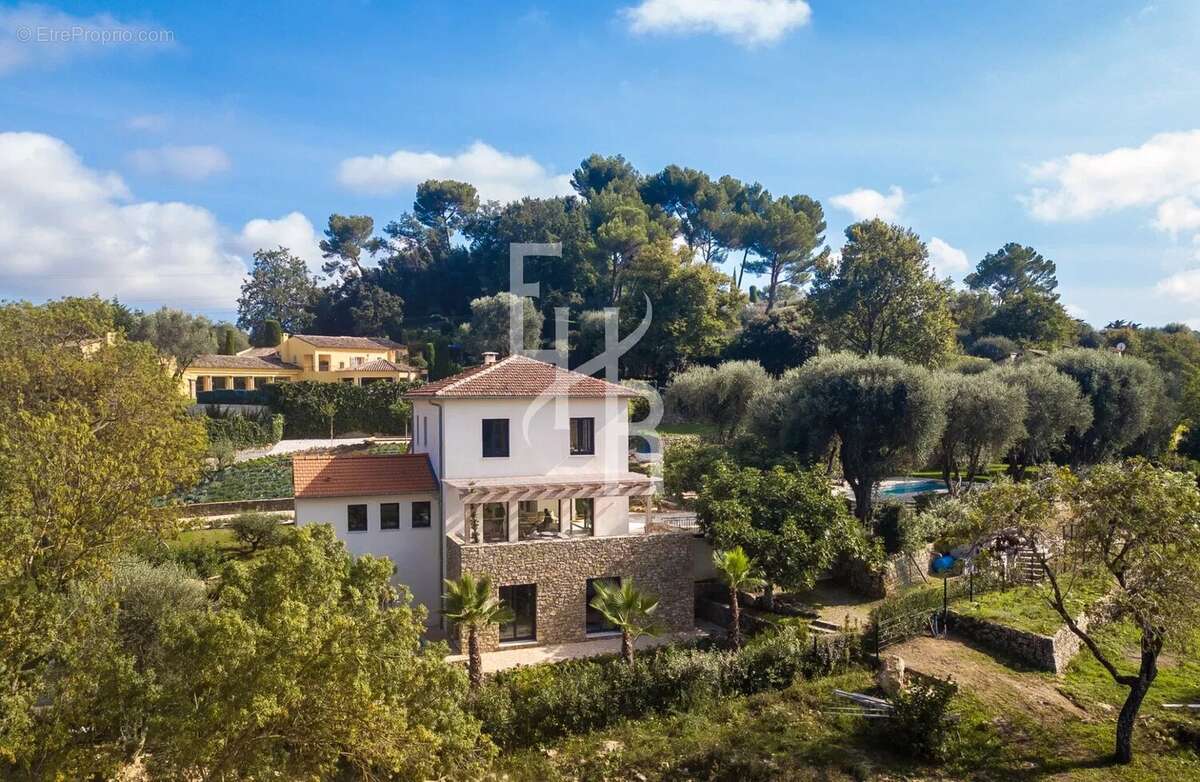 Maison à MOUGINS