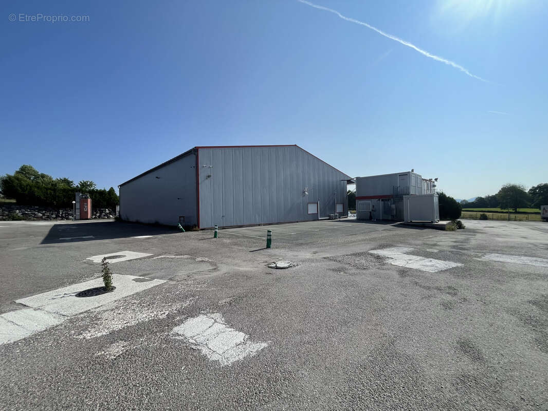 Commerce à FROTEY-LES-LURE