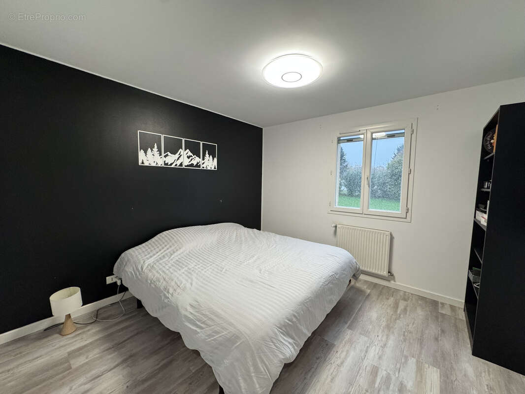 Maison à COMPREIGNAC