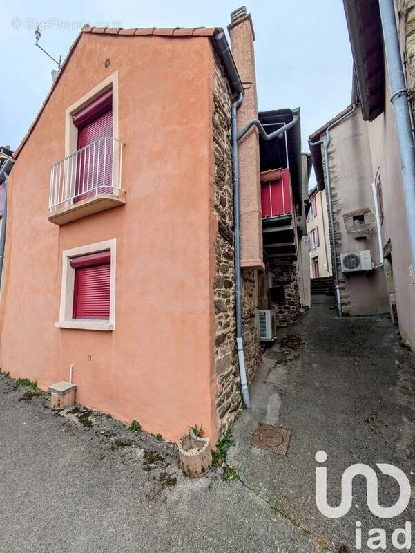 Photo 1 - Maison à SAINT-VICTOR-ET-MELVIEU