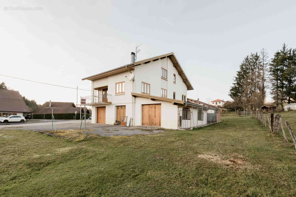 Maison à LA LONGEVILLE