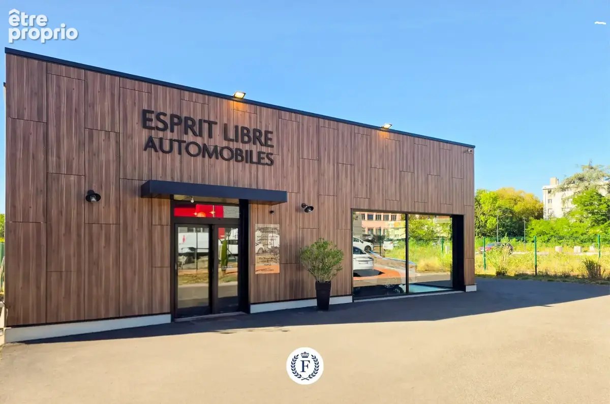 Local commercial récent (2023)  de 180 m2   grand parking   possibilité d’agrandissement - photo 3