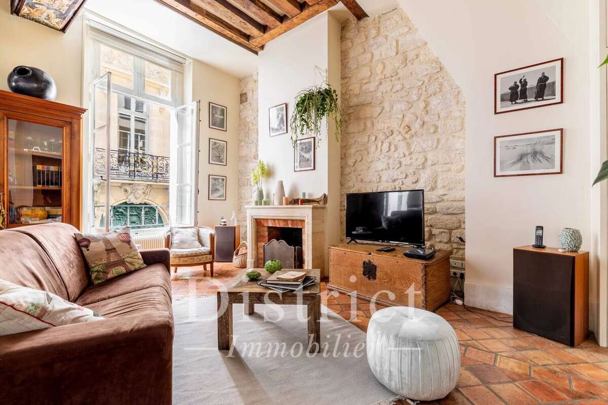 Appartement à PARIS-4E