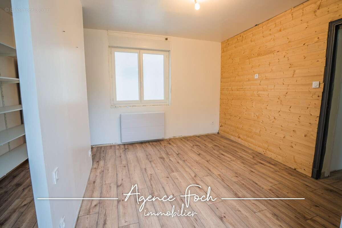 Maison 99 m² à Tarbes  - photo 5