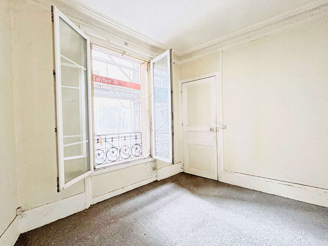 Appartement à PARIS-14E