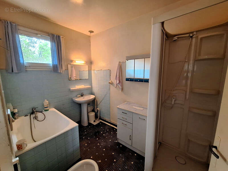 Maison à CASTELNAU-RIVIERE-BASSE