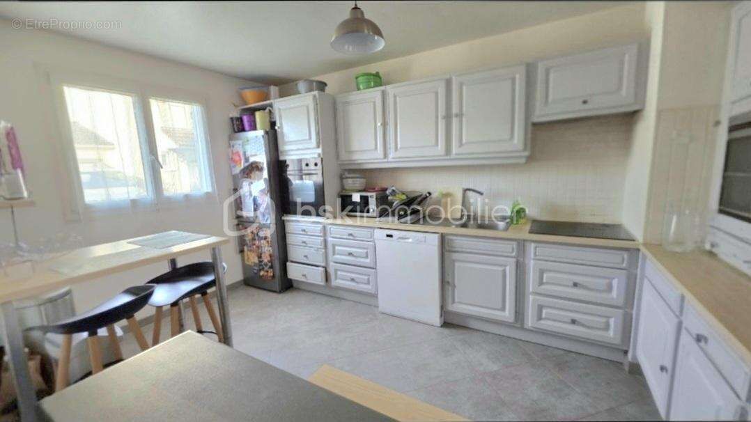 Maison à SAINT-GERMAIN-LES-ARPAJON