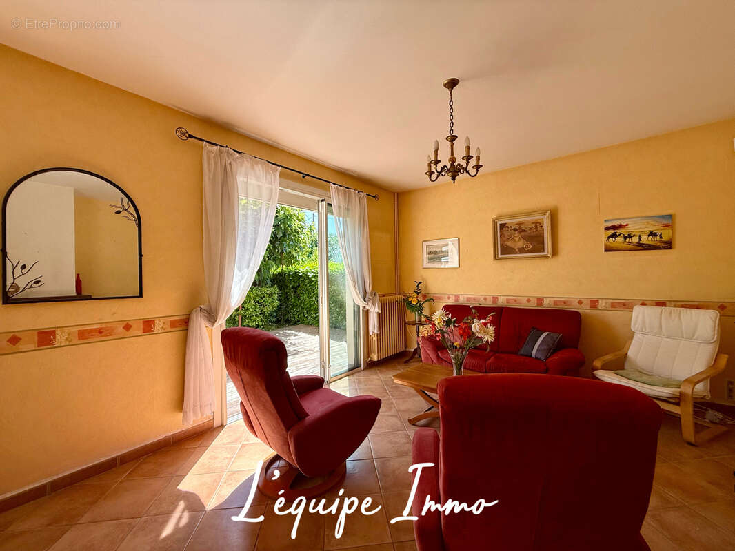 Maison t6 avec garage et jardin - photo 9