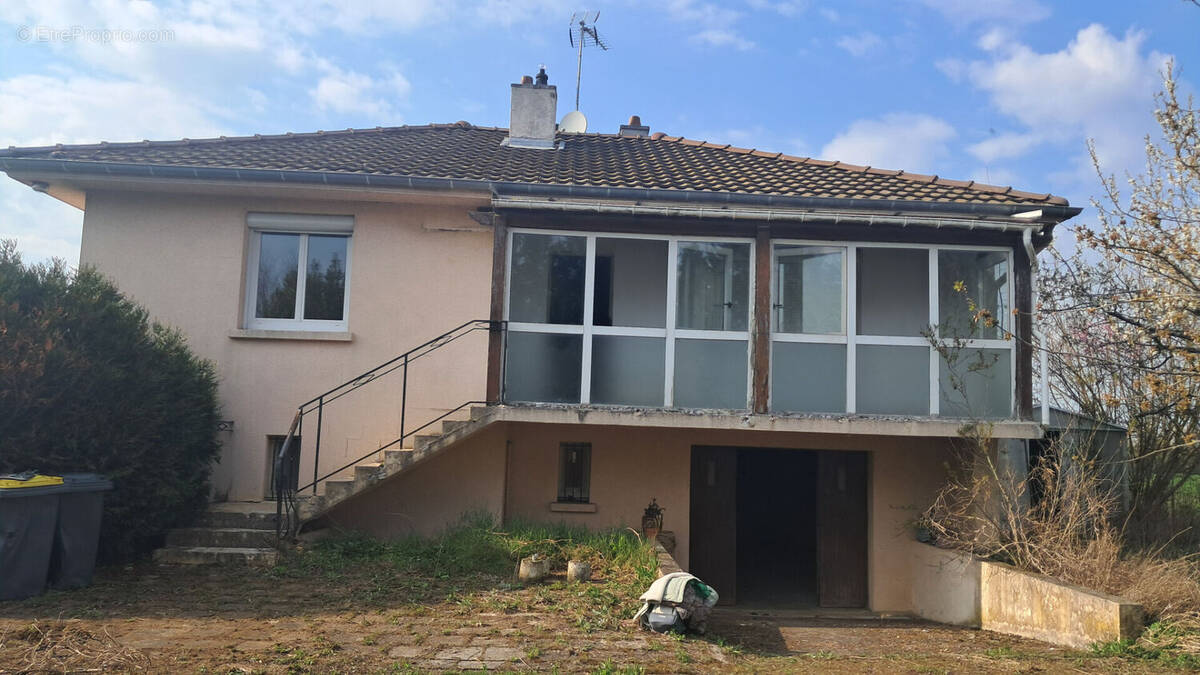 Photo 1 - Maison à DAMEREY