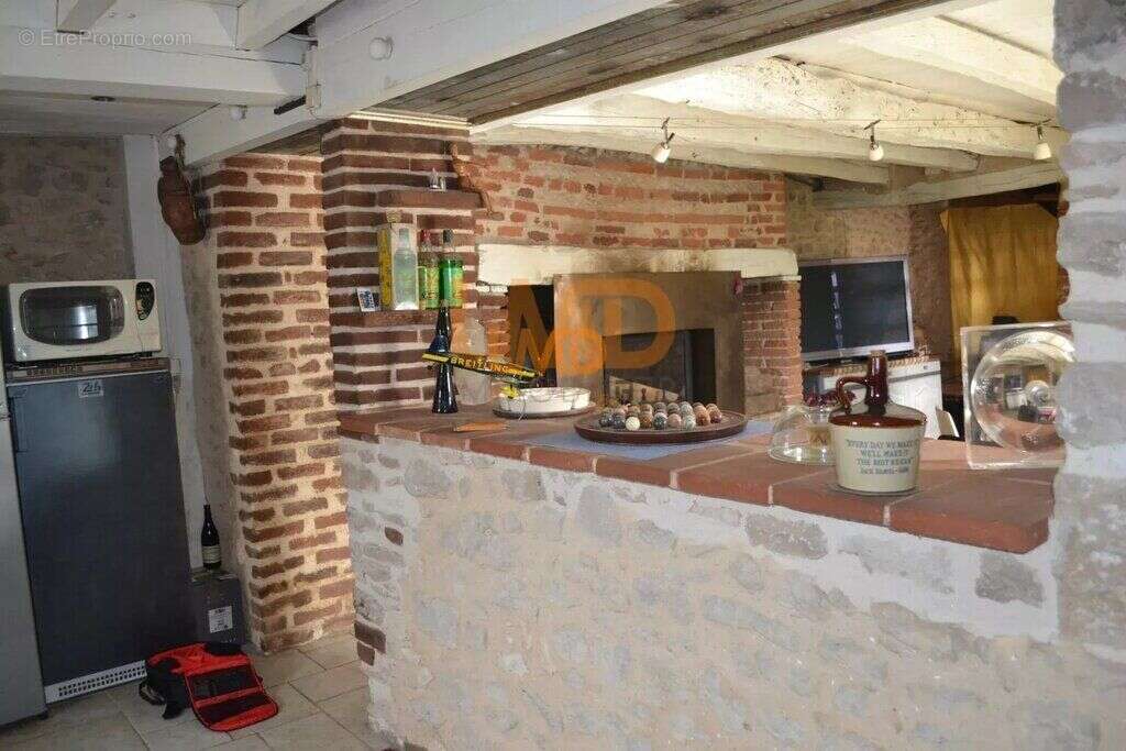 Corp DE Ferme Avec Terrain - photo 6