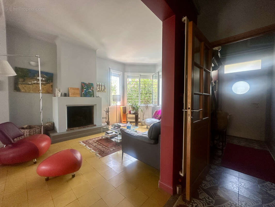 Maison de ville 4 chambres , Jardin , Piscine - photo 11