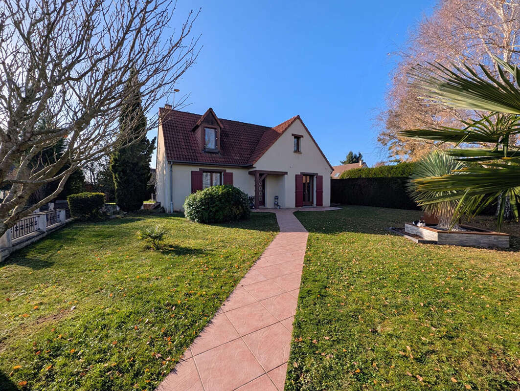 Maison à MILLY-LA-FORET