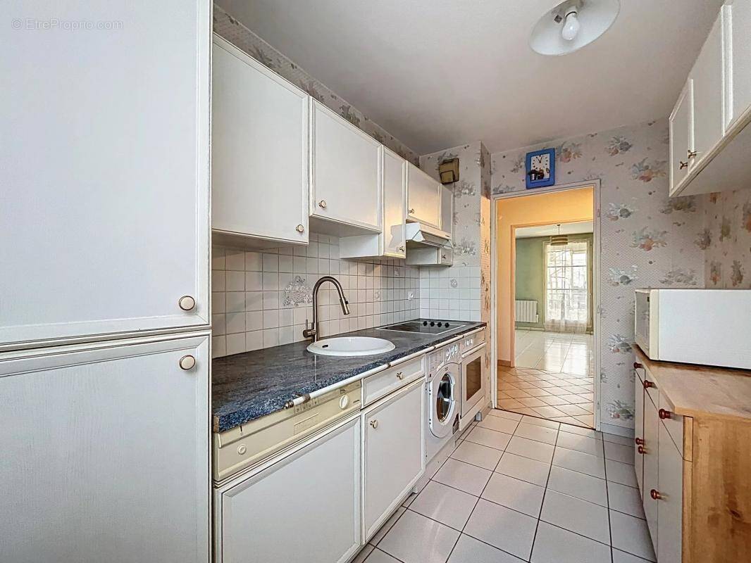 Appartement à MONTIGNY-LE-BRETONNEUX