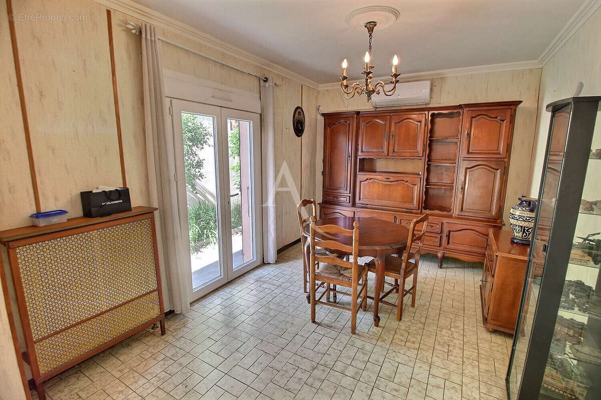 Villa de type f4 de 110 m² sur terrain  piscinable 3 faces de 312 m²  + garage - photo 3