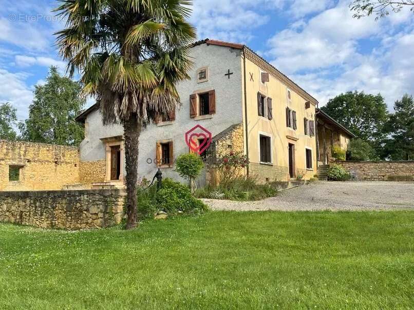 Maison à SAINT-MARCET
