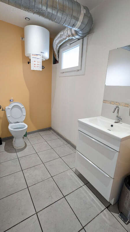 Commerce à MONT-DE-MARSAN