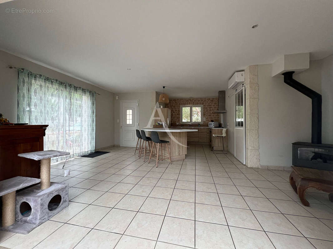 Maison à LONGEVILLE-SUR-MER