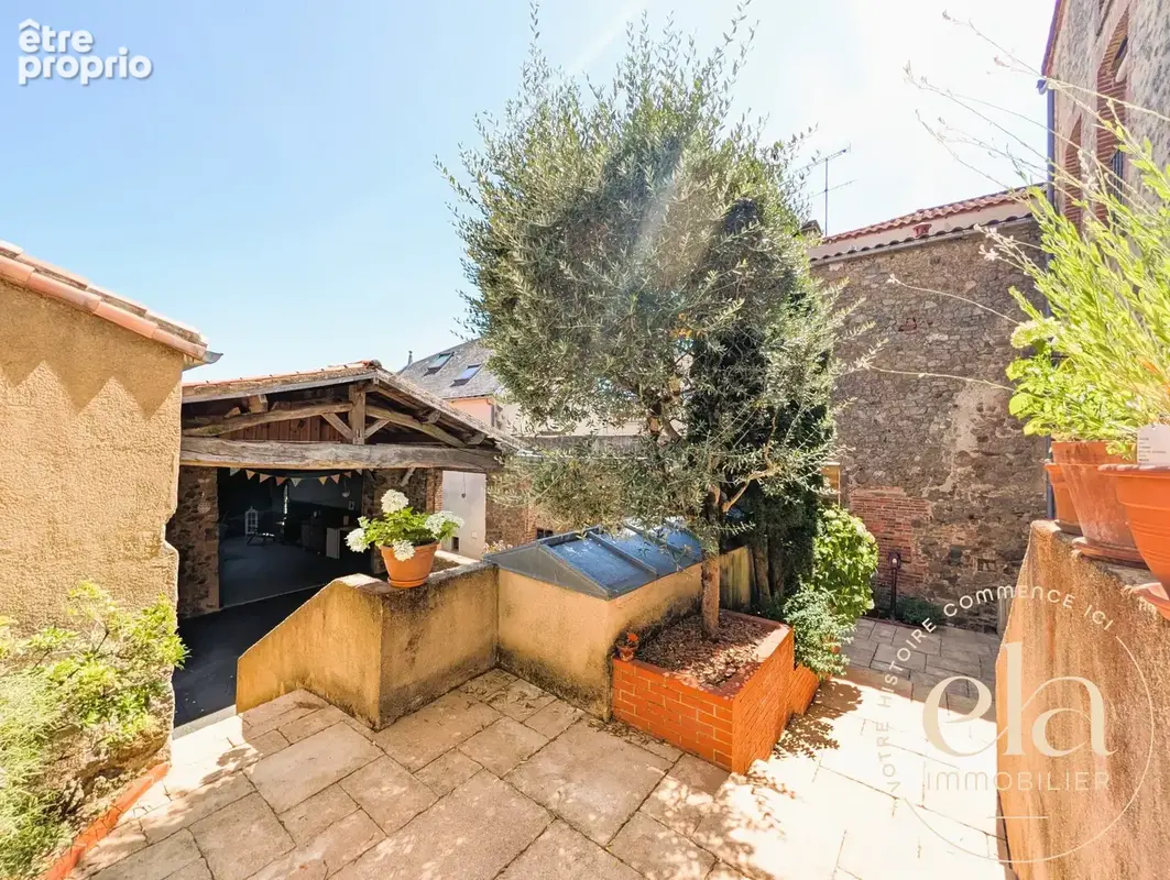 Maison 6 pièces 325 m² à vendre à Pouzauges (85700) - photo 9