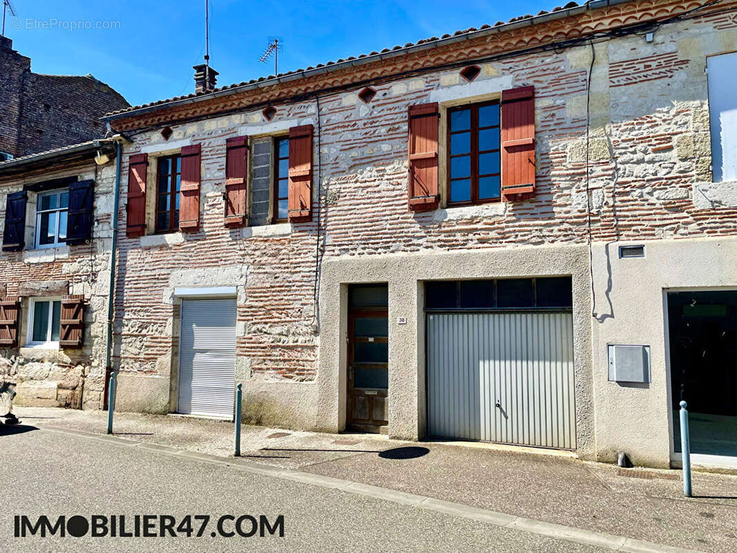 Maison de village avec jardin et garage - photo 11
